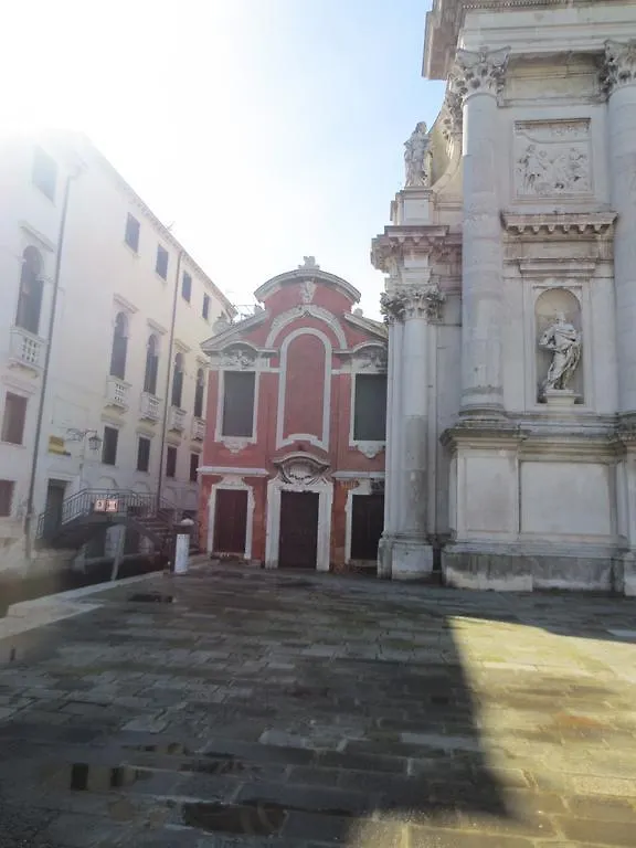 Apartment Minuetto Venice Italy